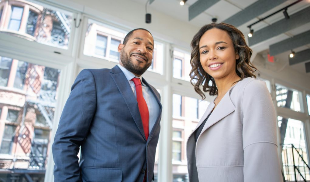 W co się ubrać na bankiet firmowy Zainspiruj się najmodniejszymi zestawami